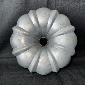 Vintage Bundt Brand Pan Fluted Northland Aluminum Products Heavy Duty USA